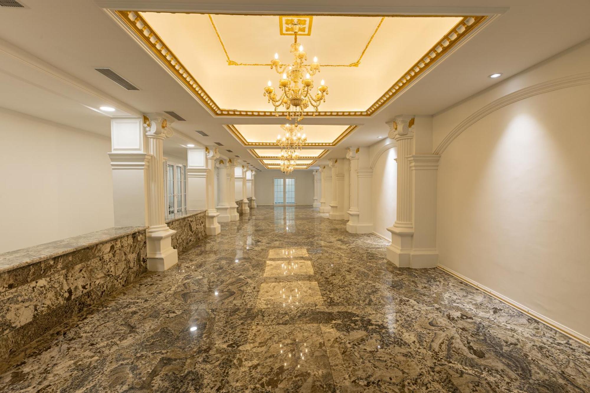 The Grand Monarch Hotel, Ujjain Exterior foto